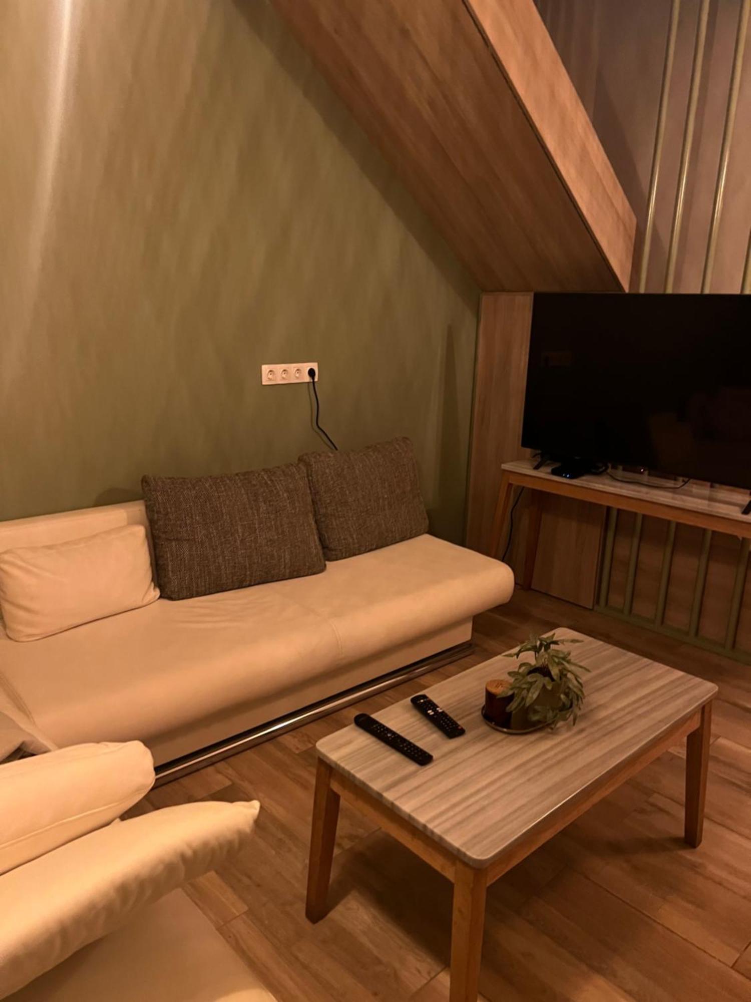 Drama'S Nest Apartment Exterior photo